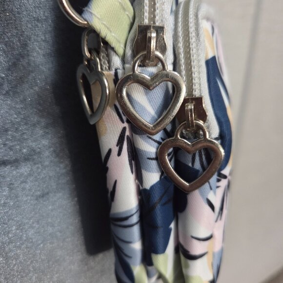 Blue Floral Cell Phone Crossbody Bag ā 4 Pockets, Water Resistant Fabric - Picture 5 of 14